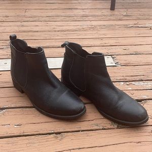 Dorothy Perkins leather chelsea boots